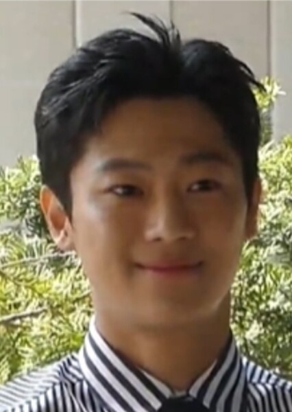 Lee Shin Young
