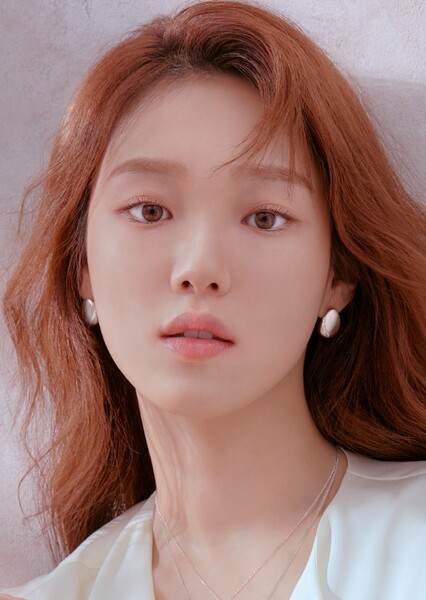 Lee Sung-kyung