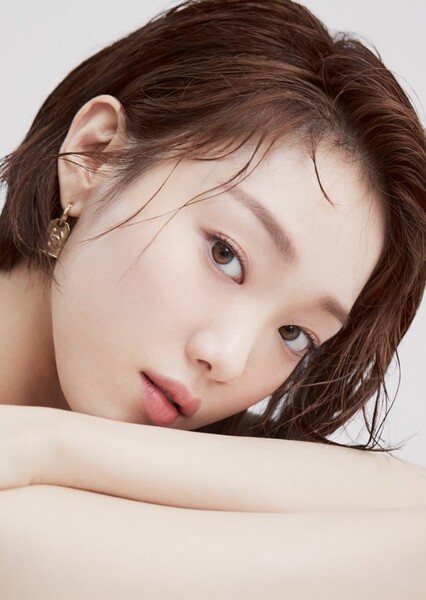 Lee Sung-kyung photo