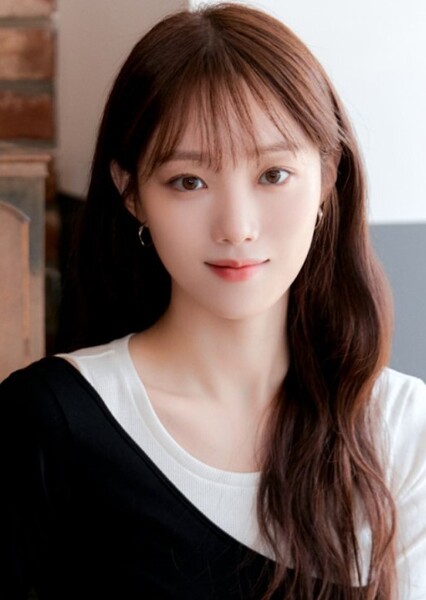 Lee Sung-kyung photo