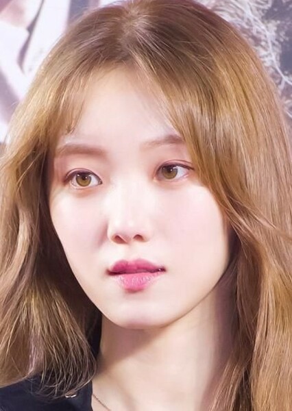 Lee Sung-kyung photo