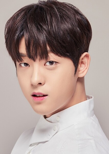 Lee Tae-vin photo