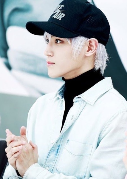 Taeyong photo