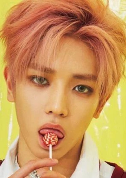 Lee Taeyong photo