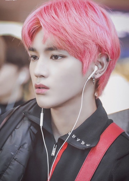 Lee Taeyong photo