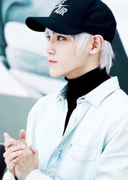 Lee Taeyong photo