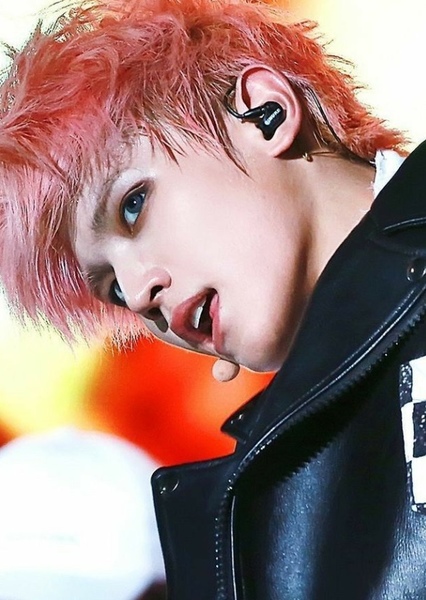 Lee Taeyong photo