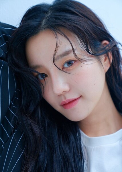 Lee Yu-bi photo
