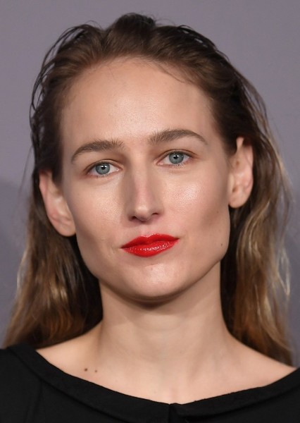 Leelee Sobieski photo