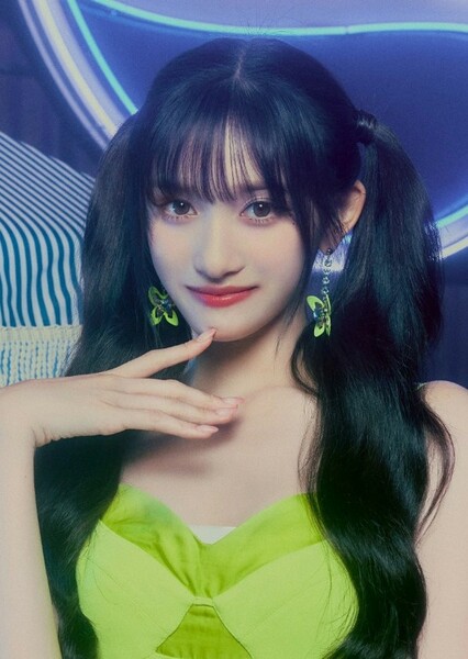 Leeseo (Lee Hyun-seo) photo
