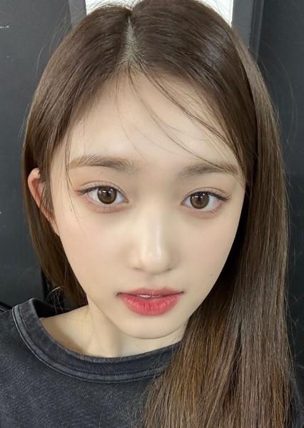 Leeseo (Lee Hyun-seo) photo
