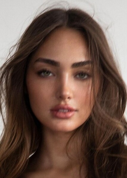 Leila Bauer