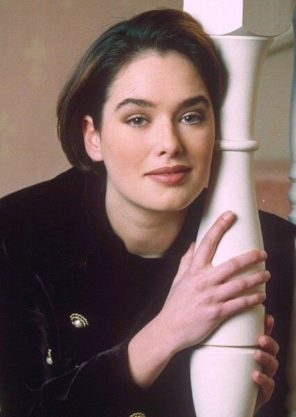 Lena Headey photo
