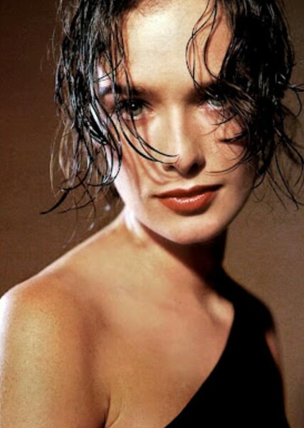 Lena Headey photo