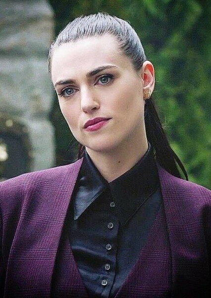 Lena Luthor (Arrowverse) photo