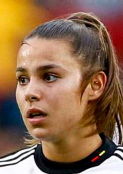 Lena Oberdorf photo