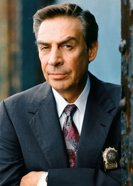 Lennie Briscoe photo