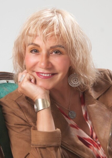 Lenore Zann
