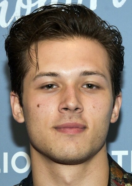 Leo Howard photo