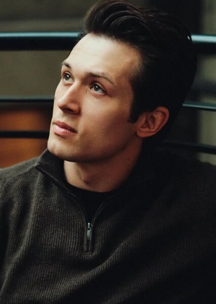 Leo Howard photo