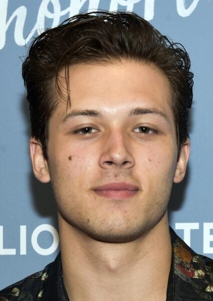 Leo Howard photo