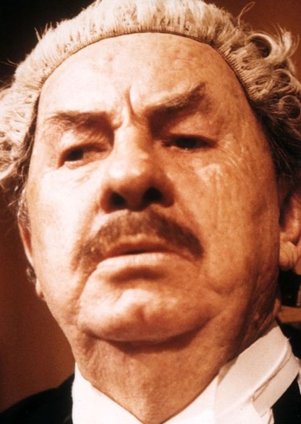 Leo McKern photo