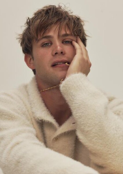 Leo Woodall photo