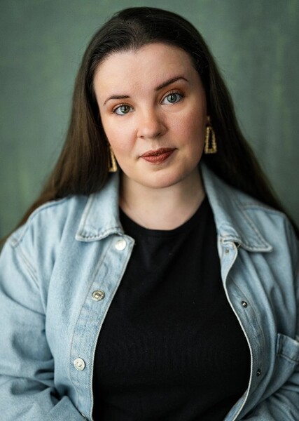 Leona Vaughan photo