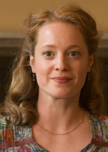 Leonie Benesch photo