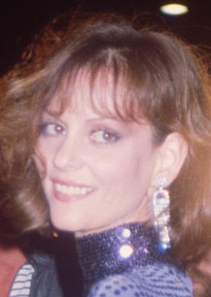 Lesley Ann Warren photo