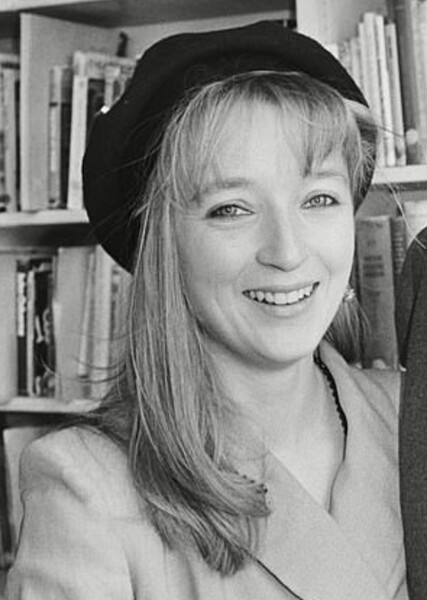 Lesley Manville