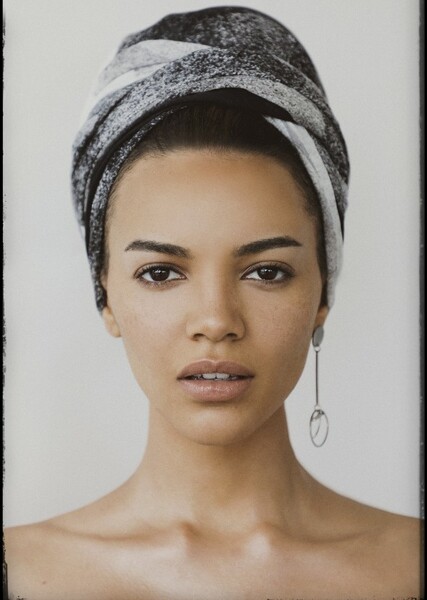 Leslie Grace photo