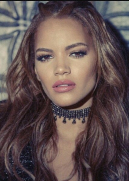 Leslie Grace photo