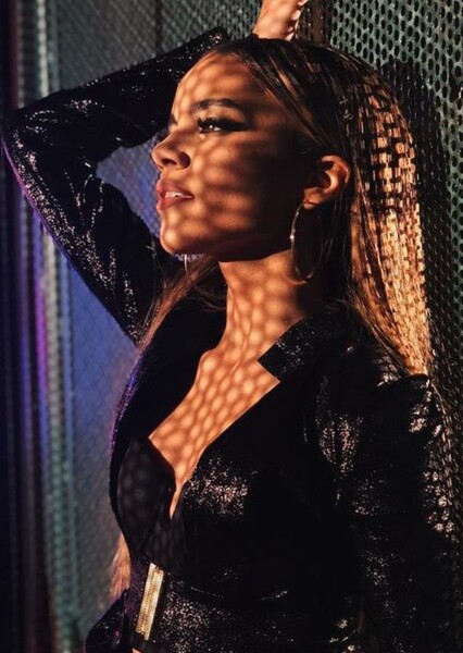 Leslie Grace photo