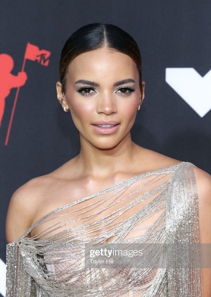 Leslie Grace photo