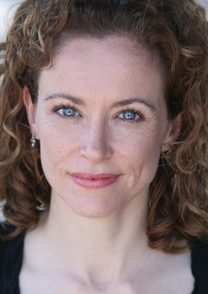 Leslie Hope photo