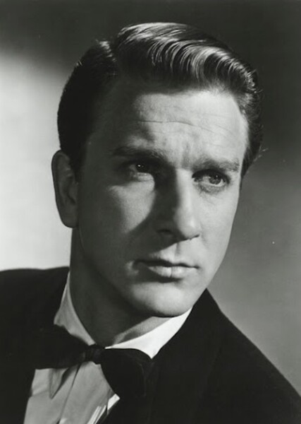 Leslie Nielsen photo