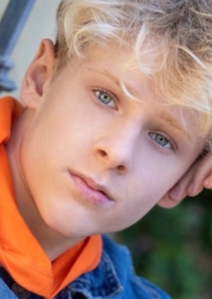 Lev Cameron photo