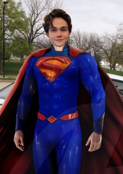 Levi Miller photo