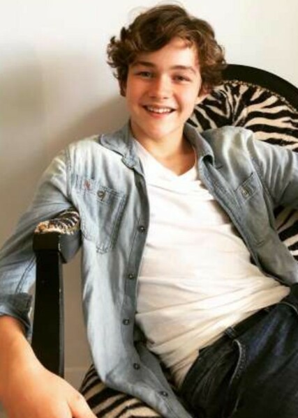 Levi Miller photo