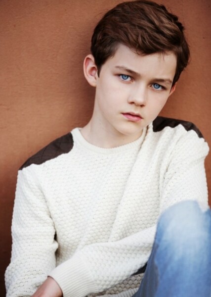 Levi Miller photo