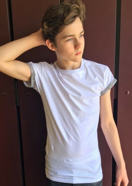 Levi Miller photo