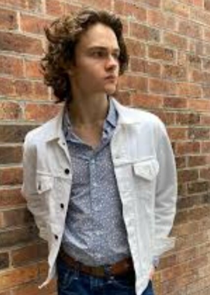 Levi Miller photo