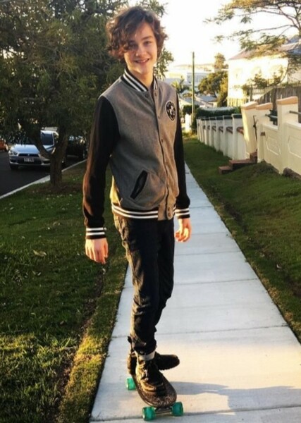 Levi Miller photo