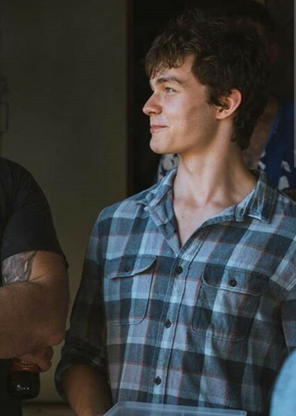 Levi Miller photo