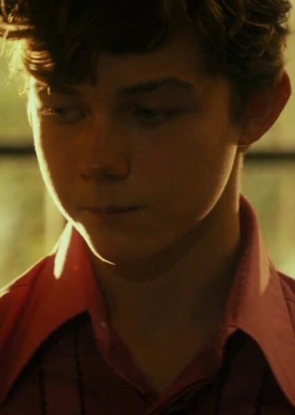 Levi Miller photo
