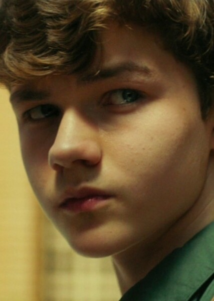 Levi Miller photo