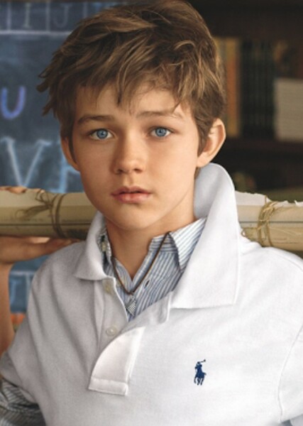 Levi Miller photo
