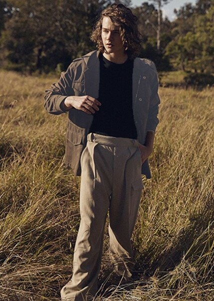 Levi Miller photo