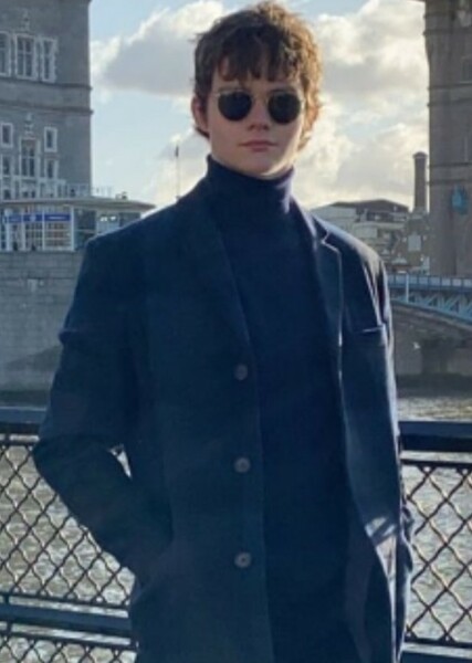 Levi Miller photo